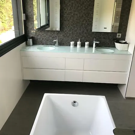 D'exception, Piscine, Vue Mer, A 100m * Аяччо