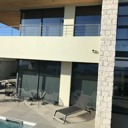D'exception, Piscine, Vue Mer, A 100m * Ajaccio (Corsica)