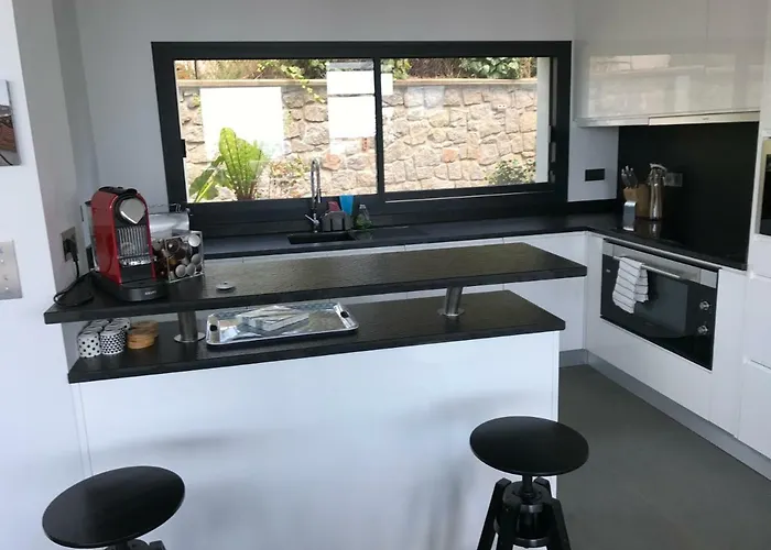 D'exception, Piscine, Vue Mer, à 100m Villa Ajaccio (Corsica)